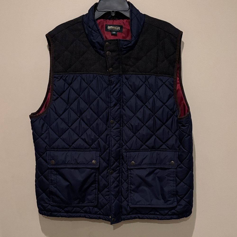 Outdoor Life Quilted Navy Vest with Black Yoke and Burgundy Lining